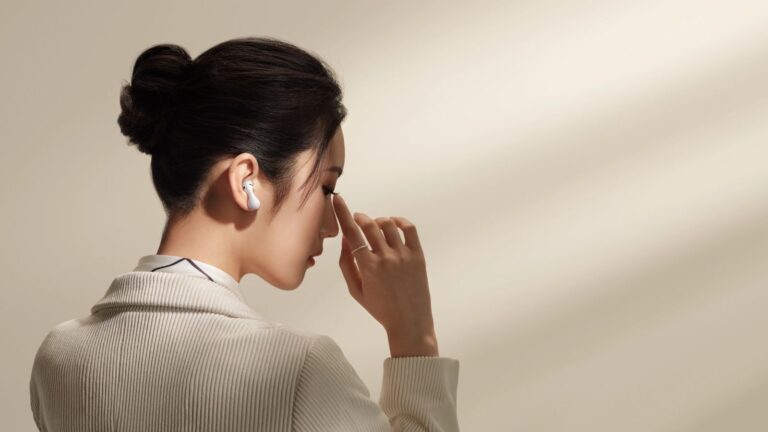 Portable Tech Devices That Simplify Your Travel Experience