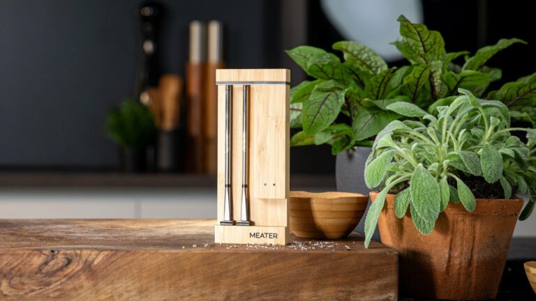 Discover Eco-Friendly Tech: Transform Your Lifestyle Sustainably! 🌿